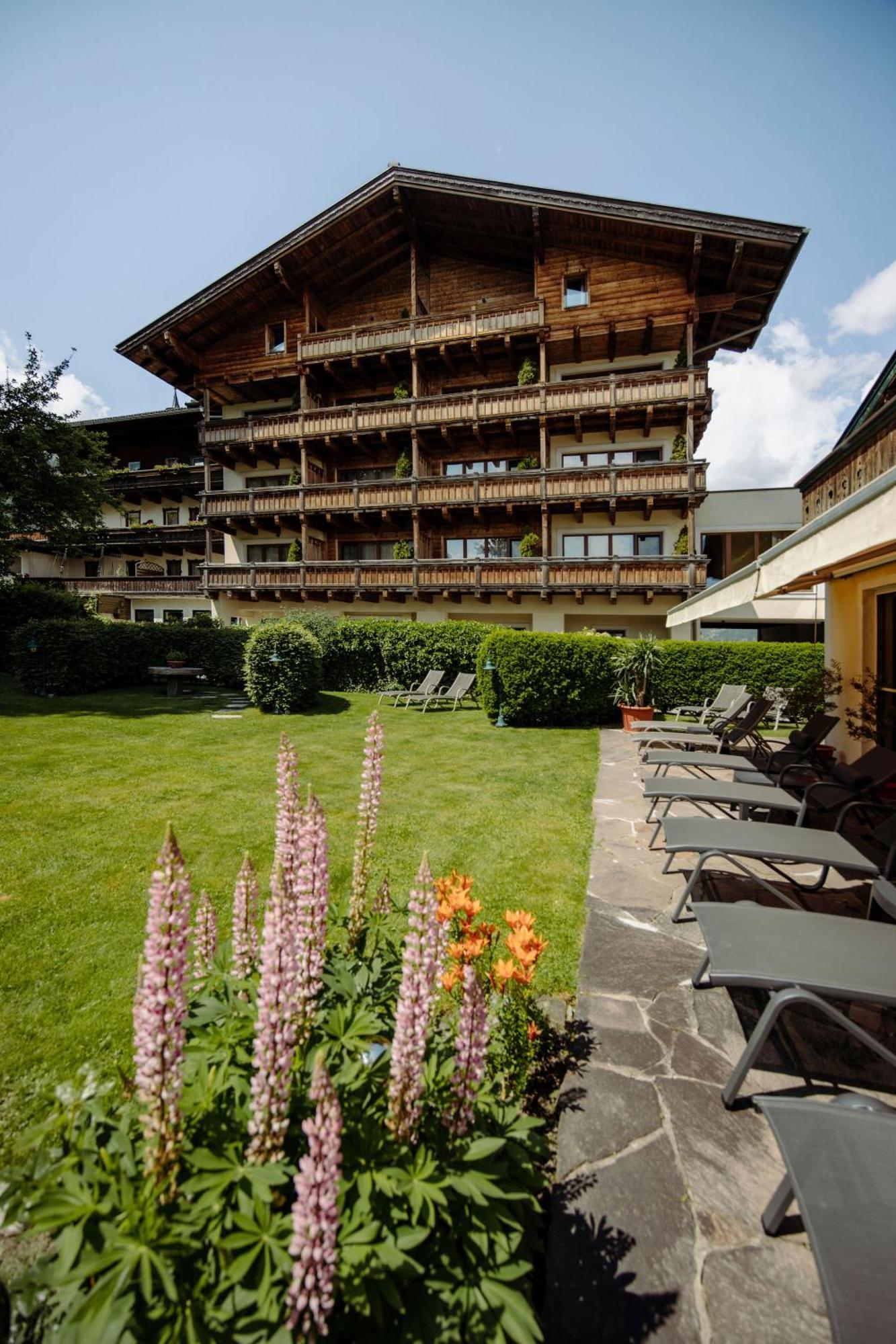 Das Gemuetliche Dorfhotel Kaltenhauser ホラースバッハ・イム・ピンツガウ エクステリア 写真