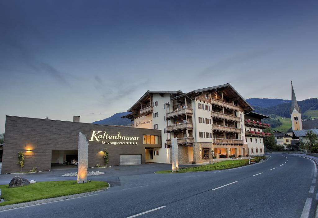 Das Gemuetliche Dorfhotel Kaltenhauser ホラースバッハ・イム・ピンツガウ エクステリア 写真