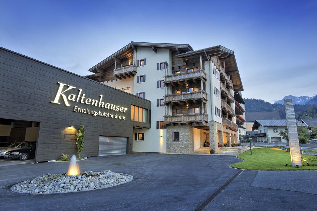 Das Gemuetliche Dorfhotel Kaltenhauser ホラースバッハ・イム・ピンツガウ エクステリア 写真